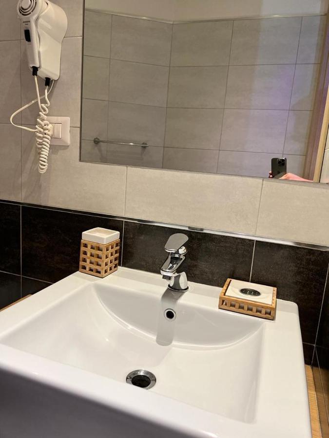 Relaise Luxury Sistina Hotel โรม ภายนอก รูปภาพ